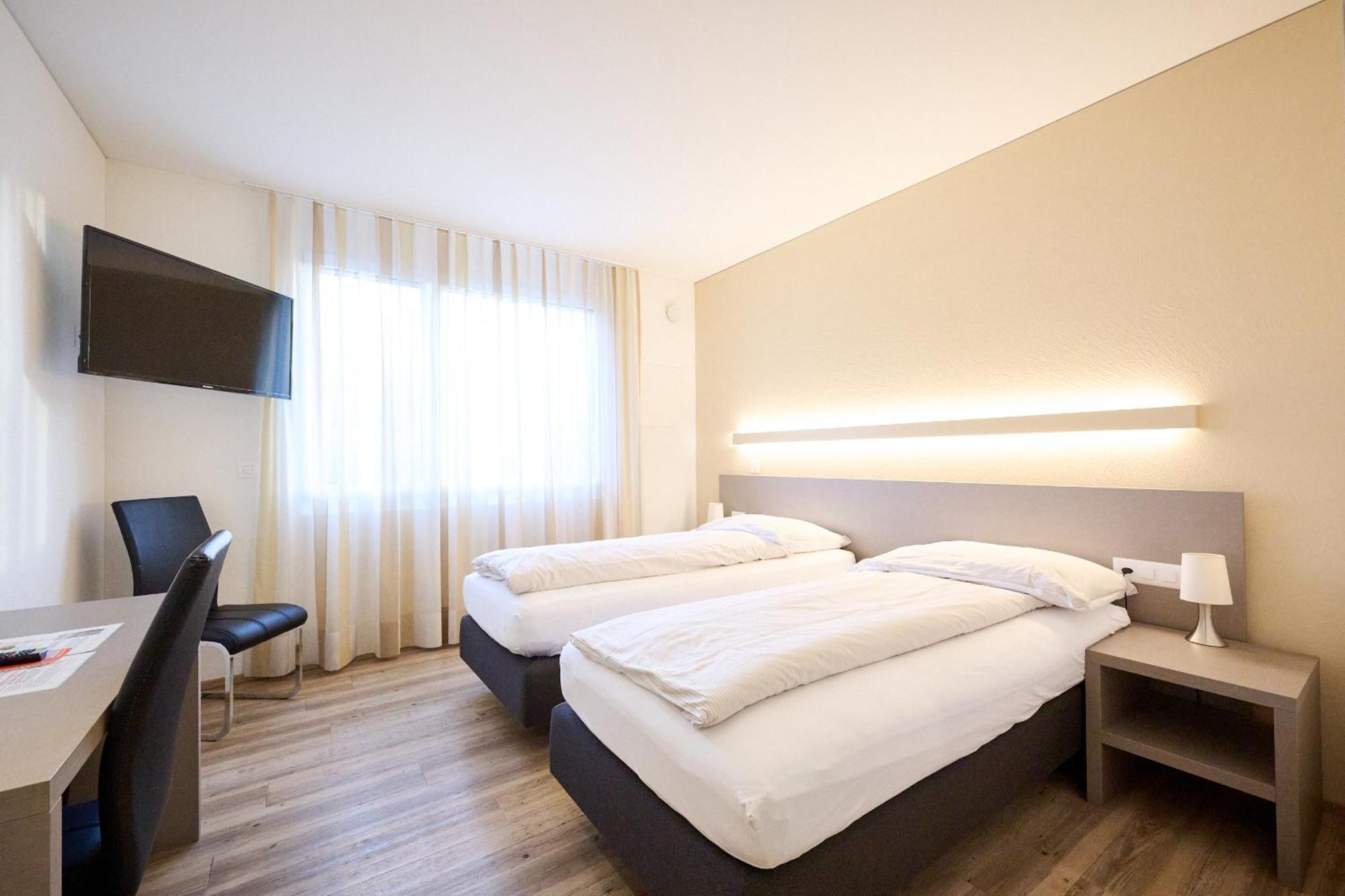 Hotel Am Kreisel Self-Check-In By Smart Hotels Lachen Exterior foto