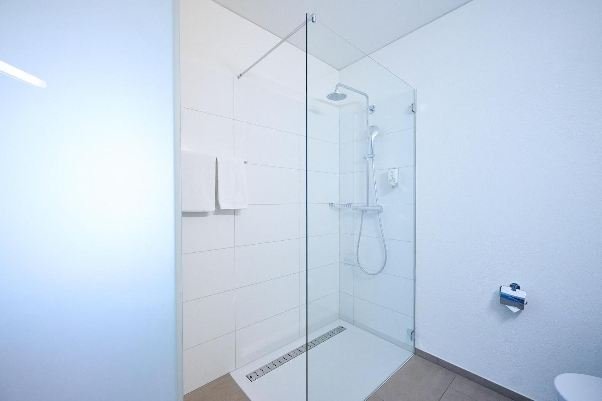 Hotel Am Kreisel Self-Check-In By Smart Hotels Lachen Exterior foto